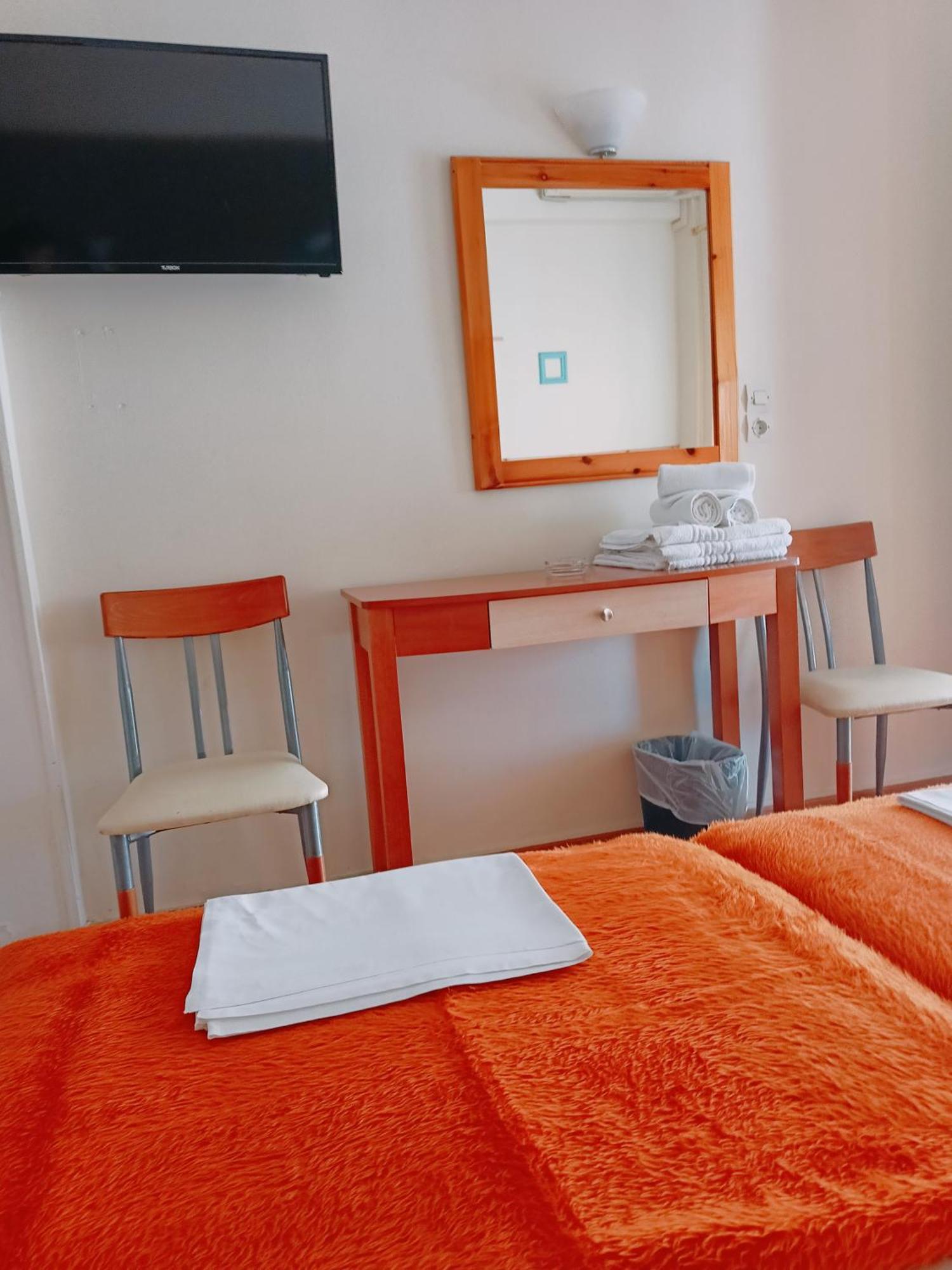 Efstratios Hotel Loutra Edipsou  Pokoj fotografie